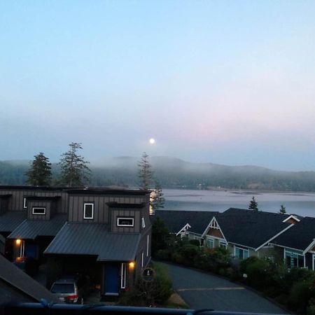 Upscale Sooke Vacation Rental Exterior photo